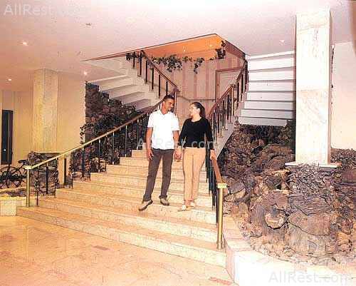 Azka Hotel 12